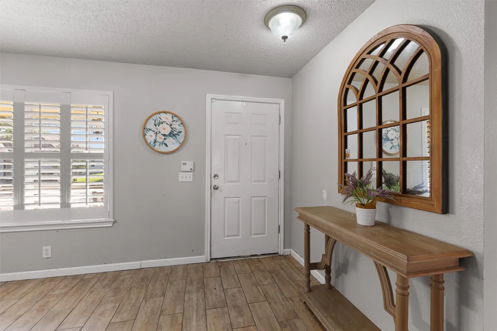 372 Tobin Drive Buda, TX 78610