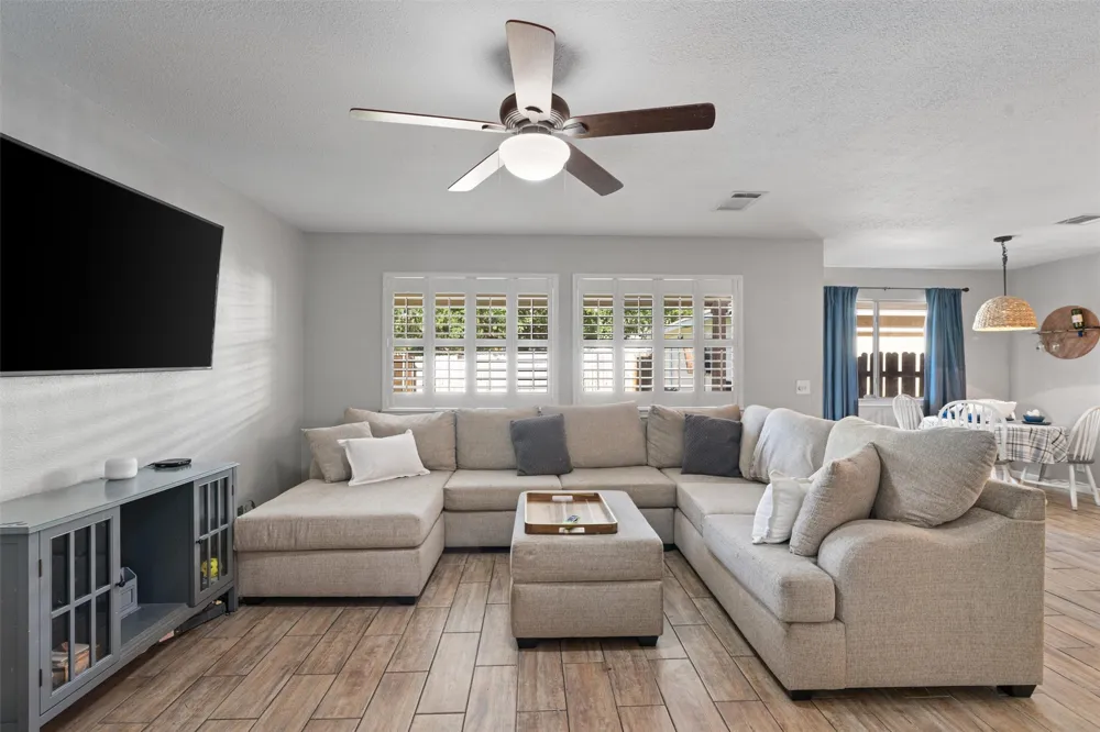 372 Tobin Drive Buda, TX 78610