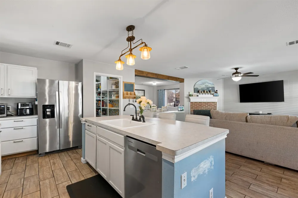 372 Tobin Drive Buda, TX 78610