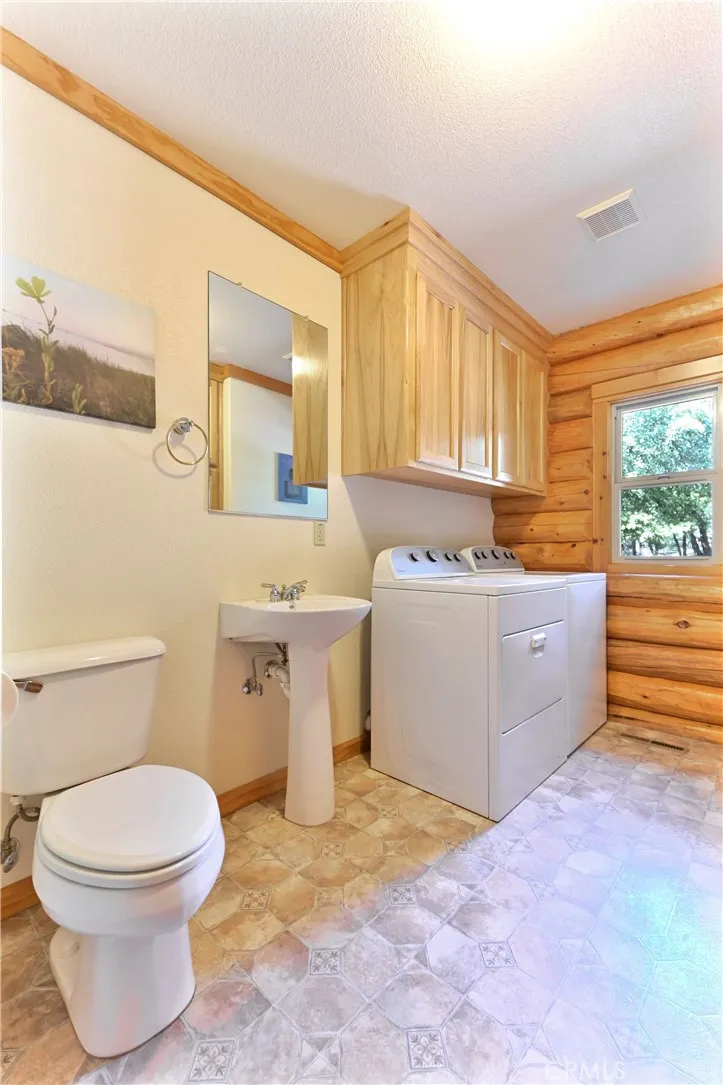 21416 Robin Lane Pine Grove, CA 95665