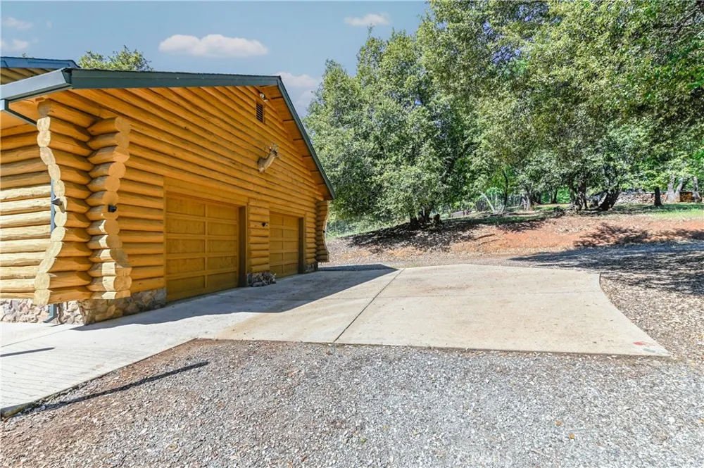 21416 Robin Lane Pine Grove, CA 95665
