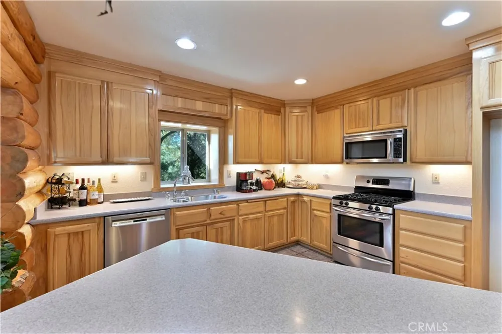 21416 Robin Lane Pine Grove, CA 95665