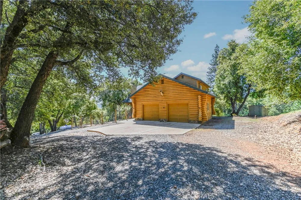 21416 Robin Lane Pine Grove, CA 95665