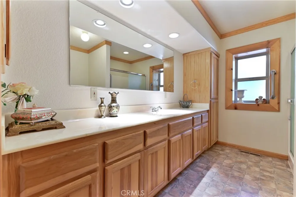 21416 Robin Lane Pine Grove, CA 95665