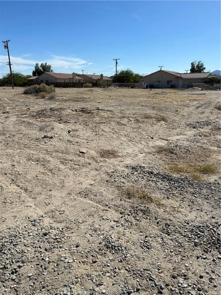Malat Salton City, CA 92275