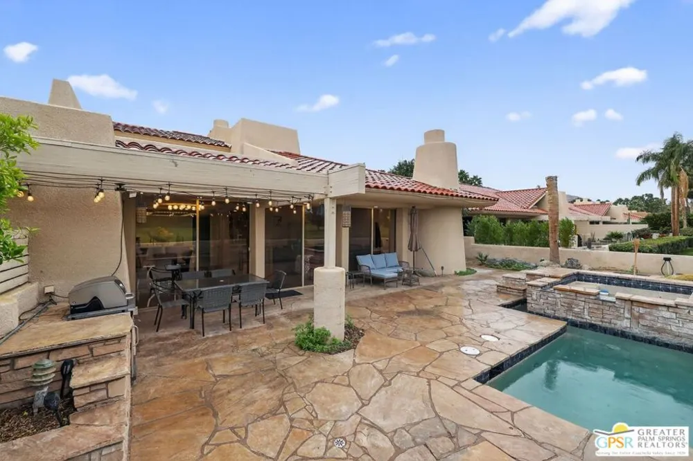 196 Kavenish Drive Rancho Mirage, CA 92270