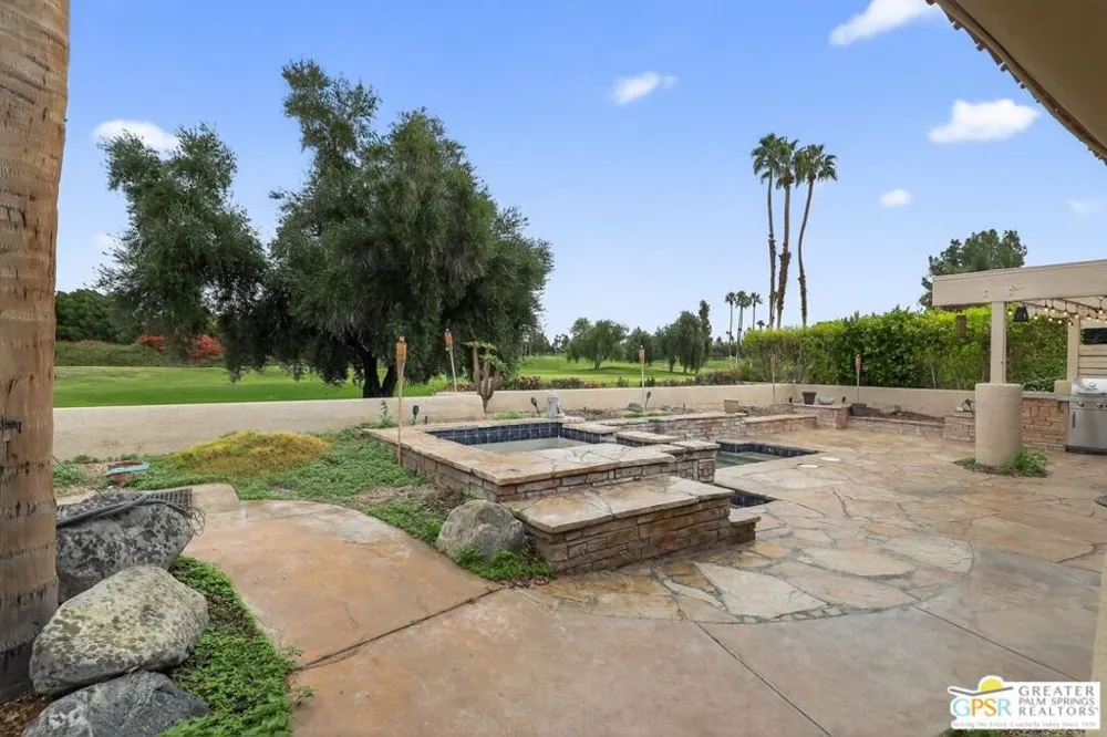 196 Kavenish Drive Rancho Mirage, CA 92270