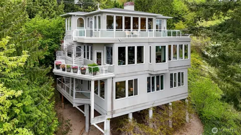1120 W Lake Sammamish Parkway SE
