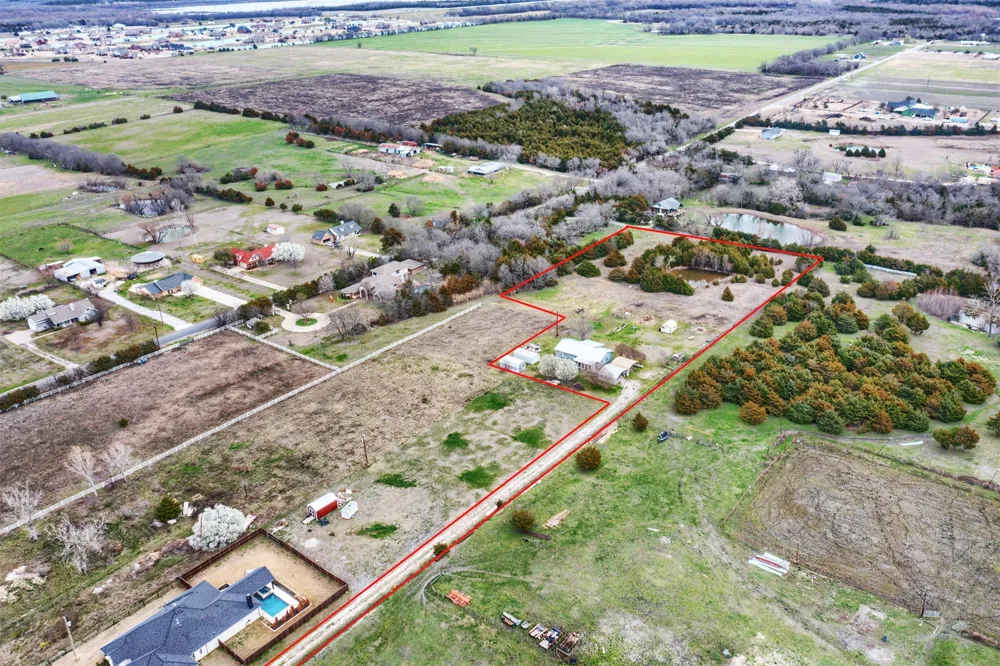 1157 County Road 490 Princeton, TX 75407