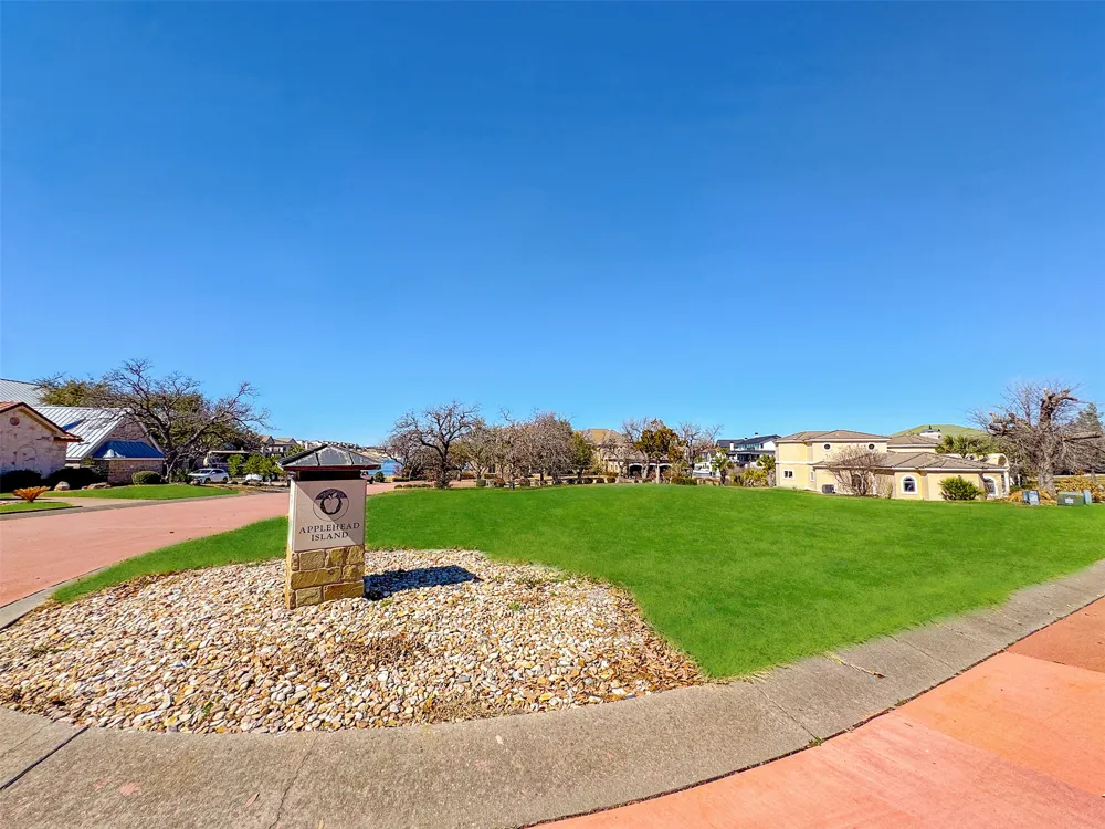 8 Applehead Island Drive Horseshoe Bay, TX 78657