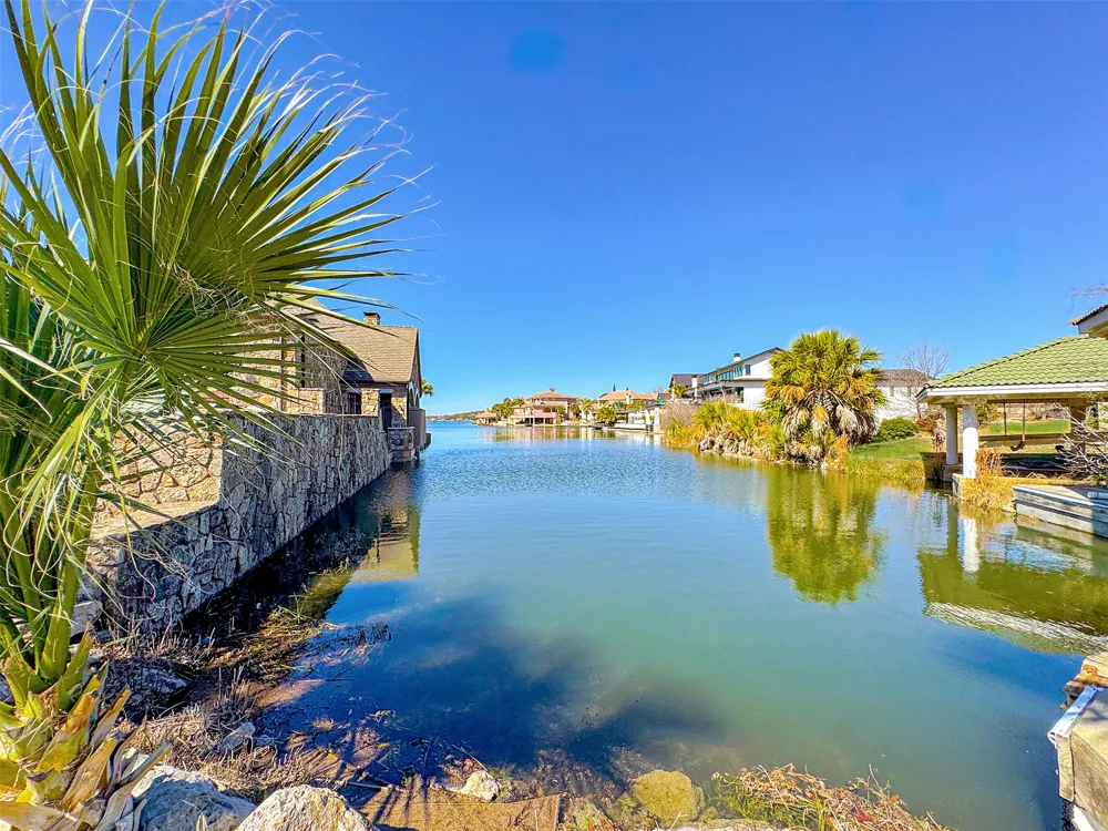 8 Applehead Island Drive Horseshoe Bay, TX 78657