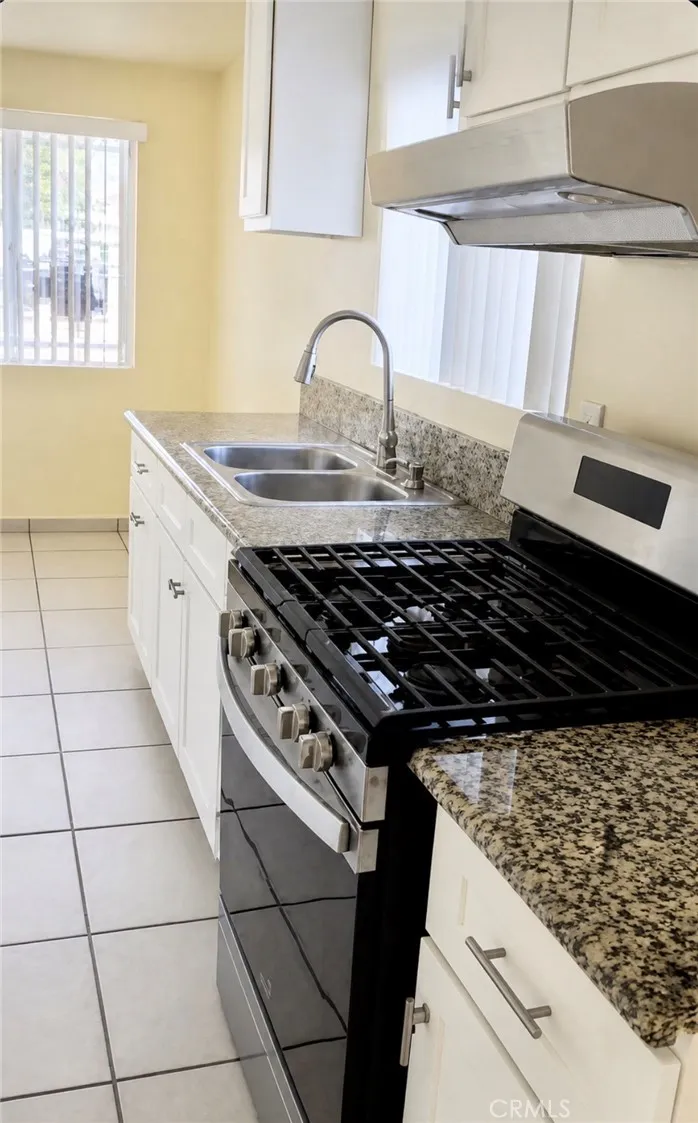 17317 Marygold Bloomington, CA 92316