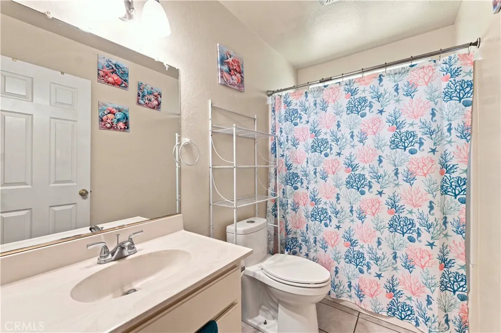 17317 Marygold Bloomington, CA 92316