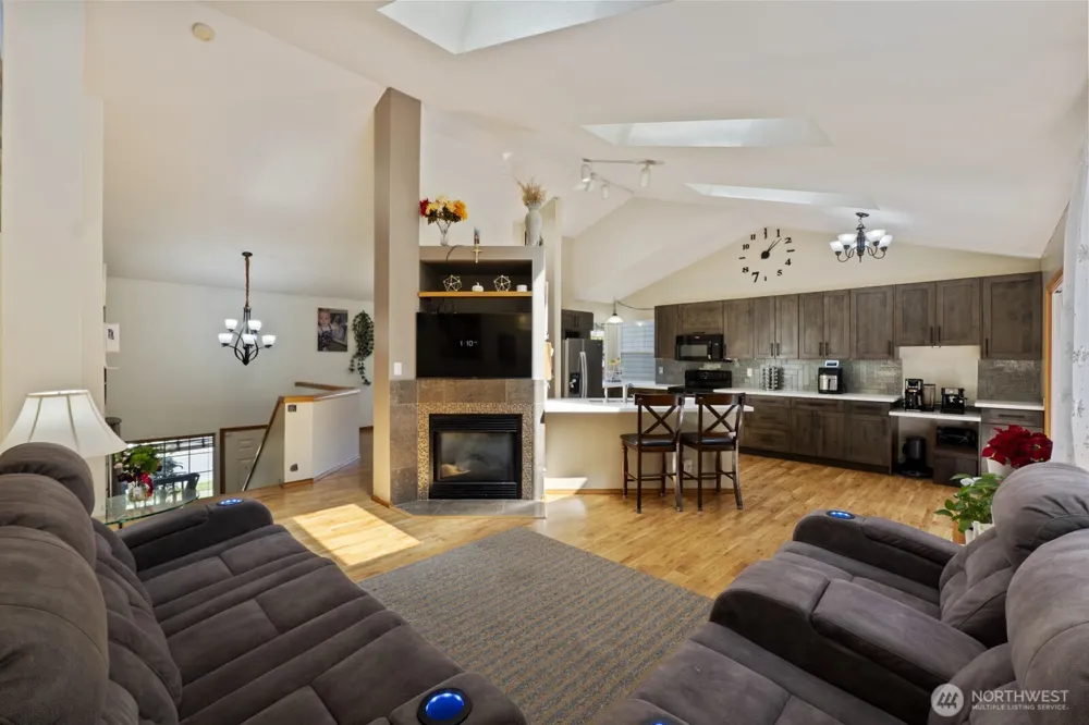 6108 133rd Place SW Edmonds, WA 98026