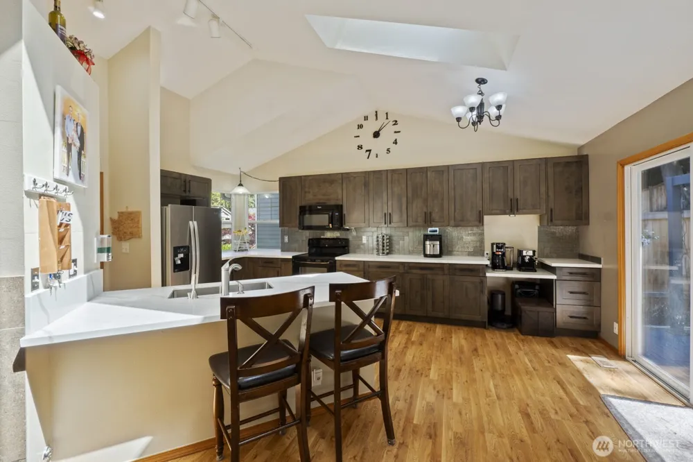 6108 133rd Place SW Edmonds, WA 98026