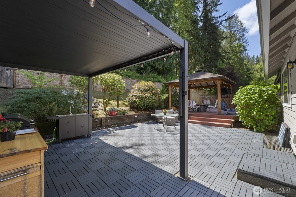 6108 133rd Place SW Edmonds, WA 98026