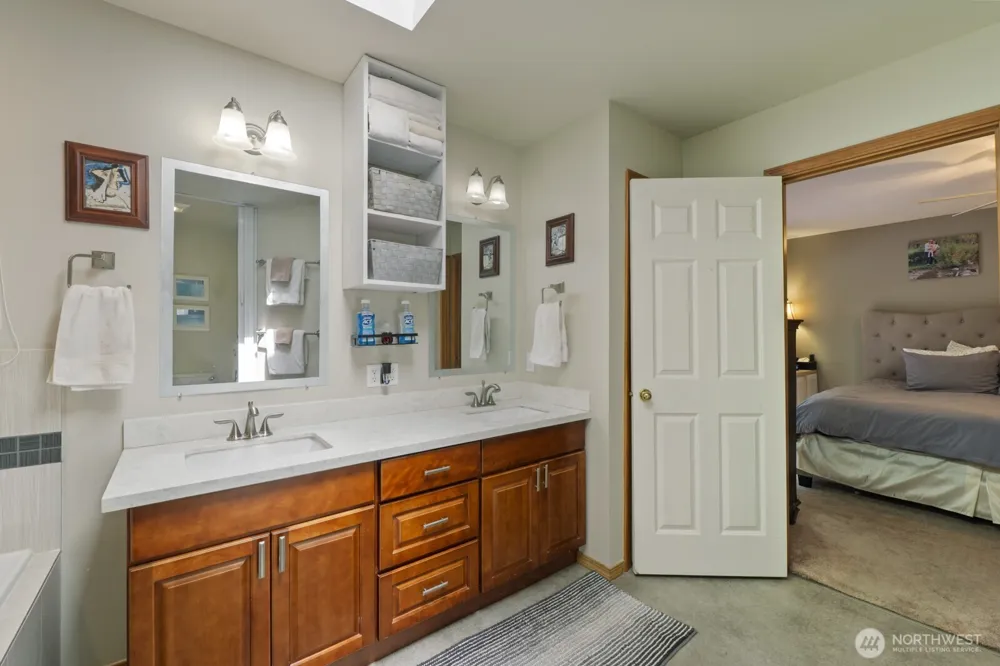 6108 133rd Place SW Edmonds, WA 98026
