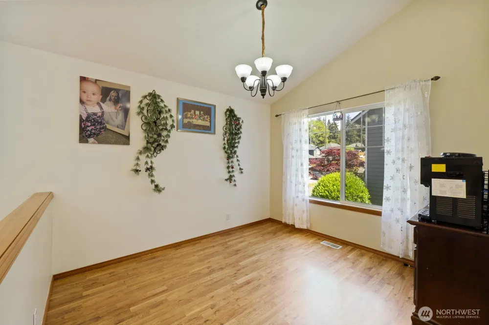 6108 133rd Place SW Edmonds, WA 98026