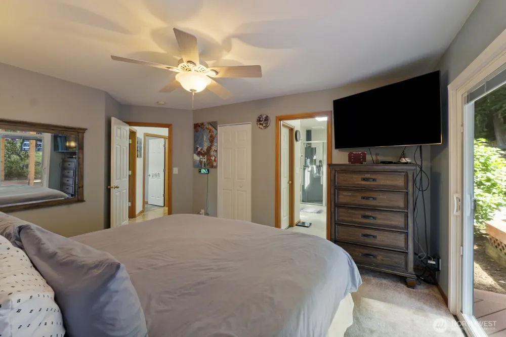 6108 133rd Place SW Edmonds, WA 98026