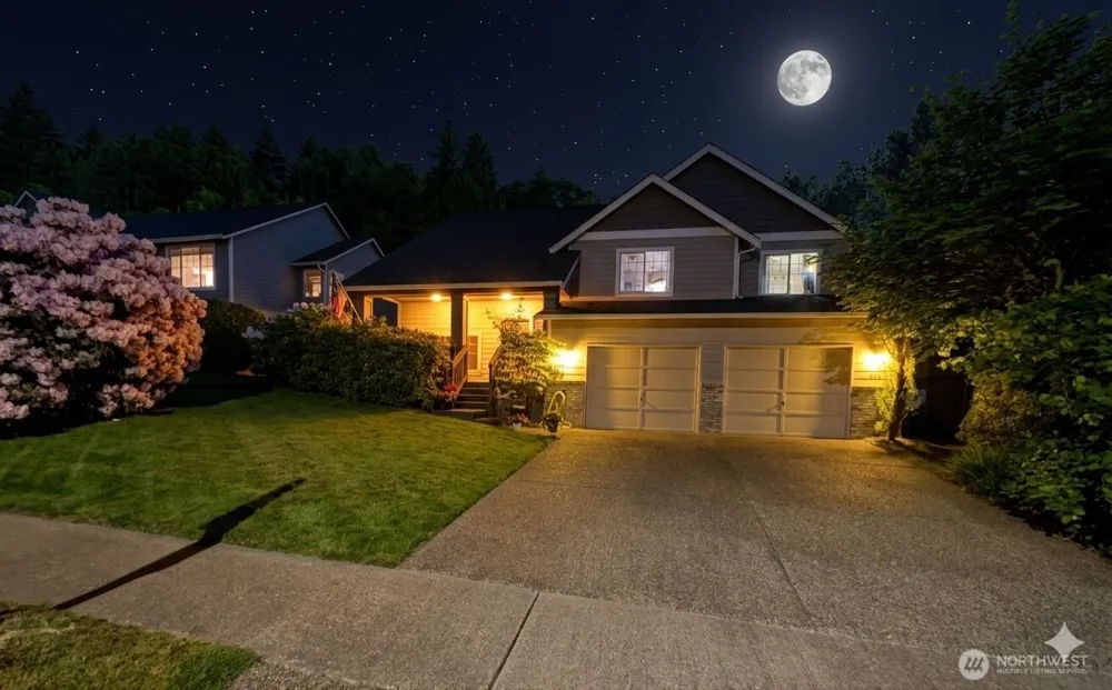 6108 133rd Place SW Edmonds, WA 98026