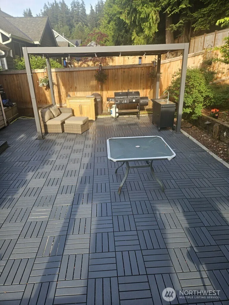 6108 133rd Place SW Edmonds, WA 98026