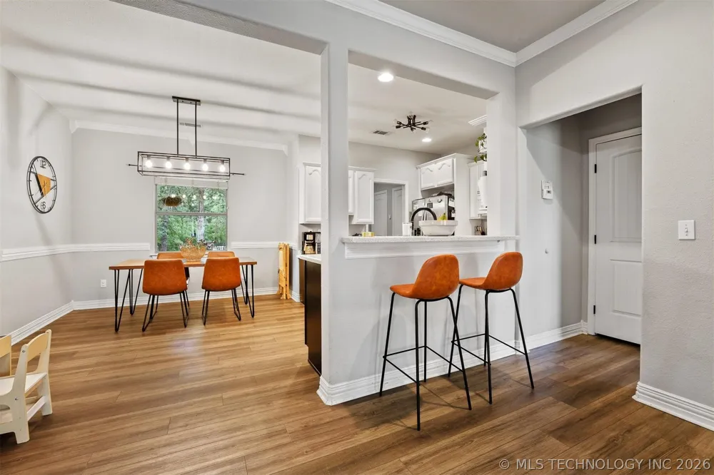 6644 Black Oak Trail Kingston, OK 73439