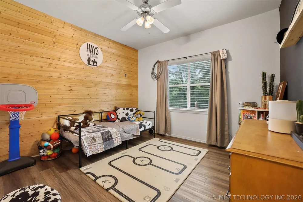6644 Black Oak Trail Kingston, OK 73439