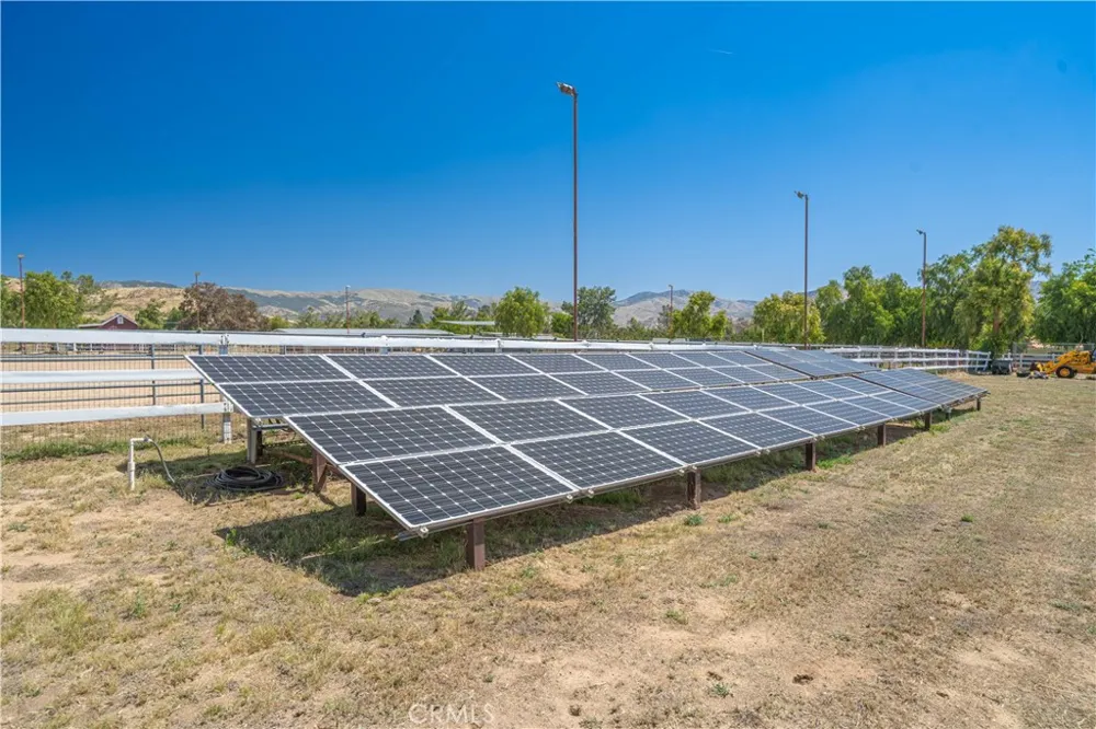 33202 Drill Road Agua Dulce, CA 91390