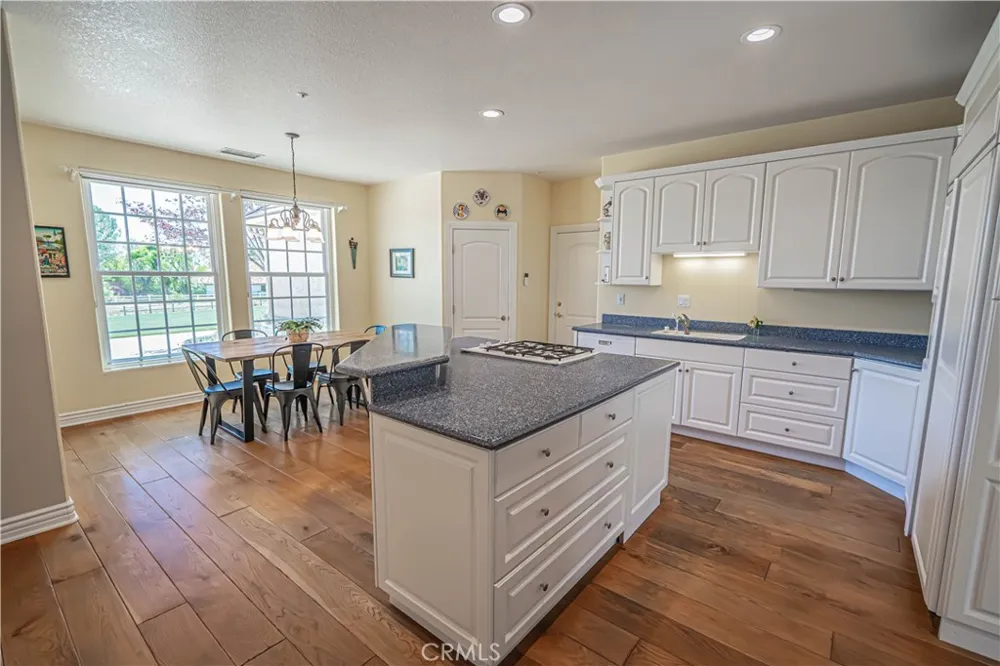 33202 Drill Road Agua Dulce, CA 91390