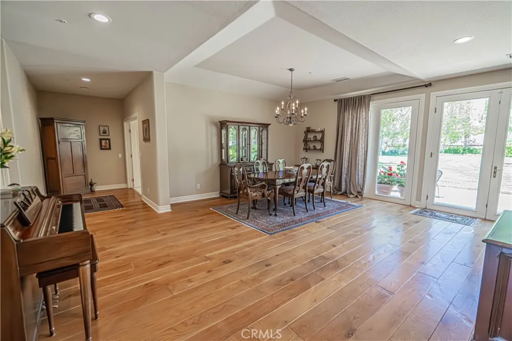 33202 Drill Road Agua Dulce, CA 91390