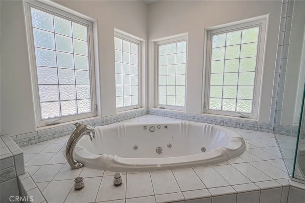 33202 Drill Road Agua Dulce, CA 91390
