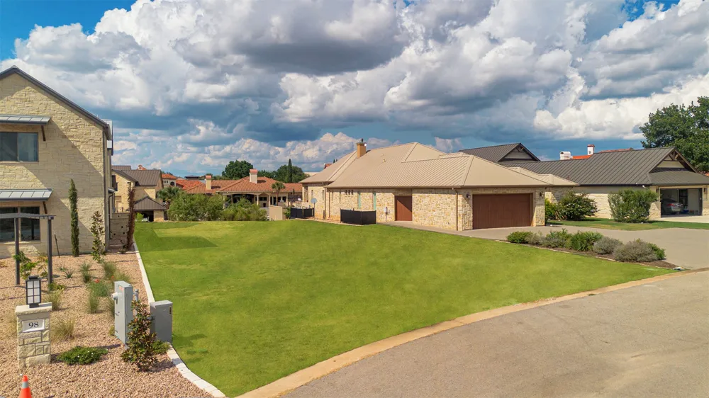 100 Wennmohs Place Horseshoe Bay, TX 78657