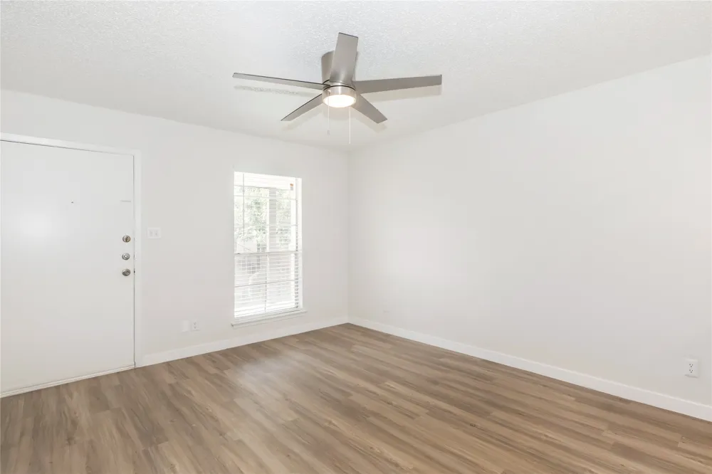 6008 Lamar Boulevard #120 Austin, TX 78752