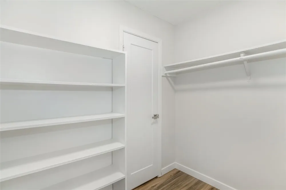 6008 Lamar Boulevard #120 Austin, TX 78752