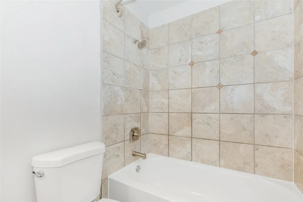 6008 Lamar Boulevard #120 Austin, TX 78752