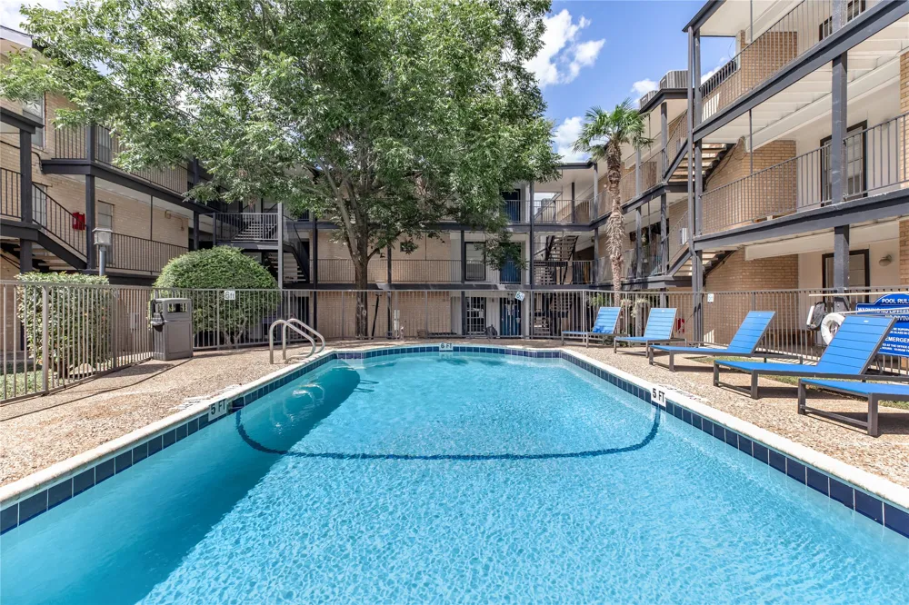 6008 Lamar Boulevard #120 Austin, TX 78752