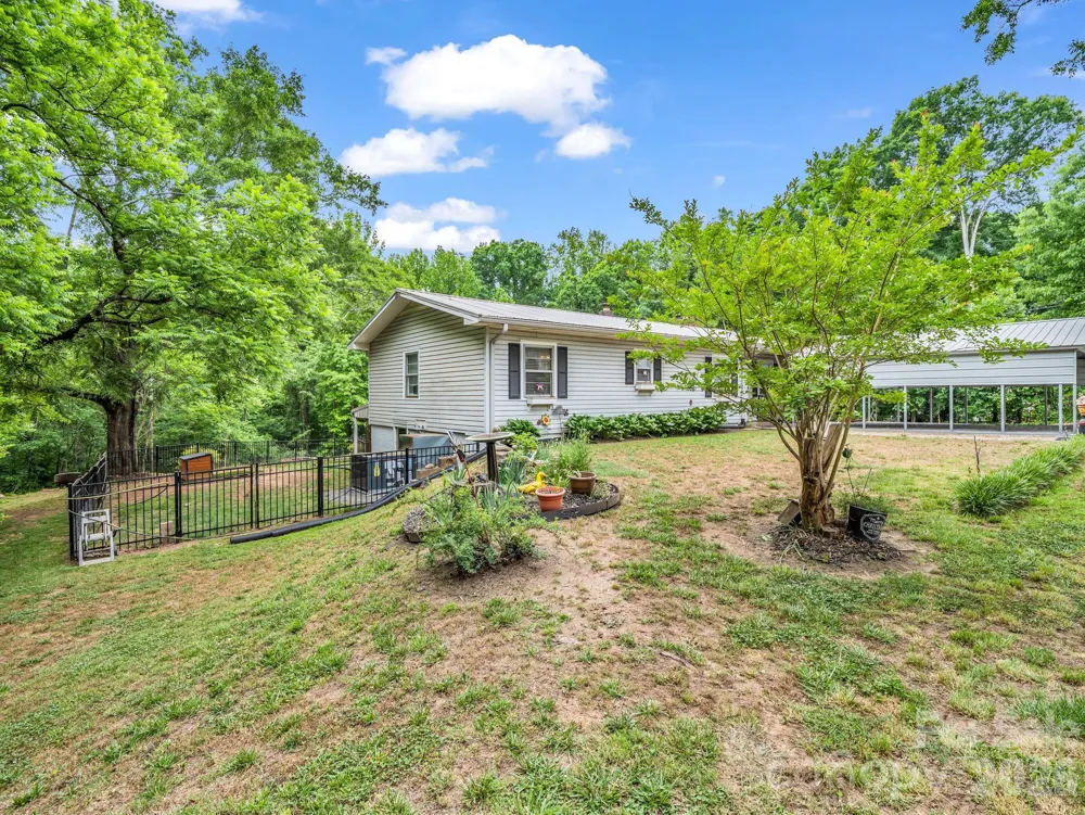 408 Hollis Road Ellenboro, NC 28040