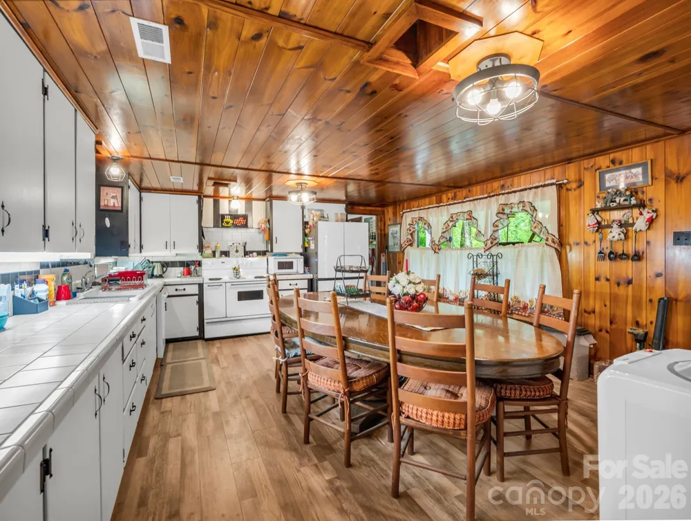 408 Hollis Road Ellenboro, NC 28040