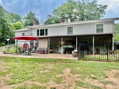 408 Hollis Road