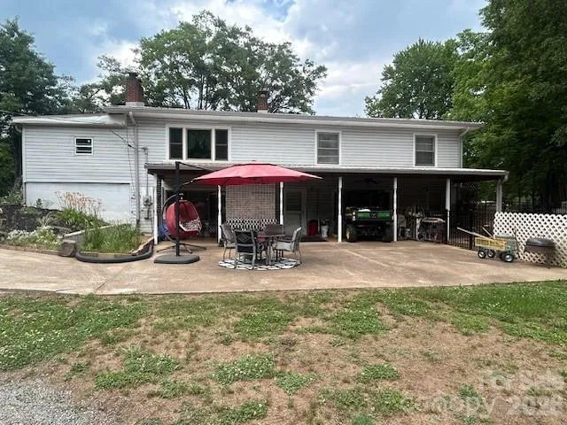 408 Hollis Road Ellenboro, NC 28040