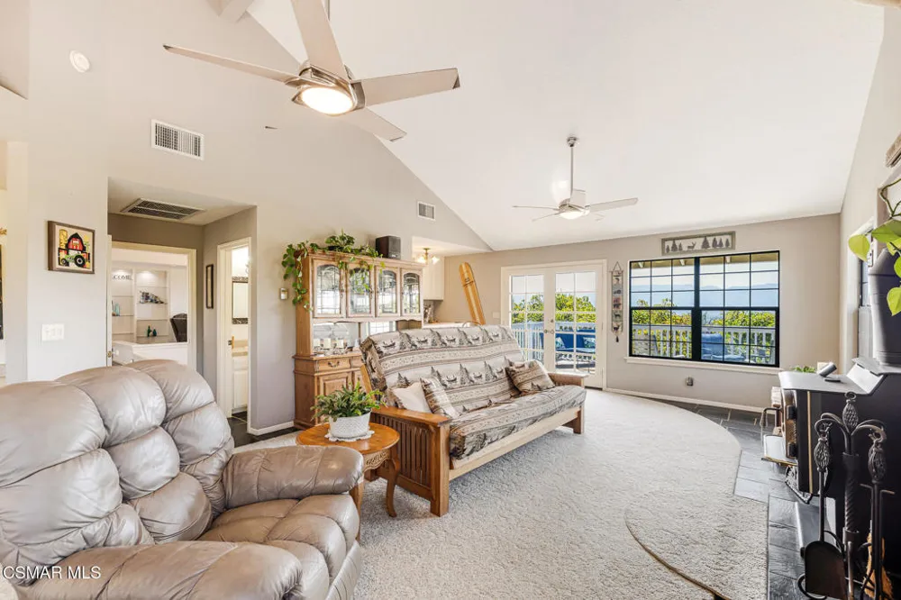 1365 Oak Avenue Fillmore, CA 93015