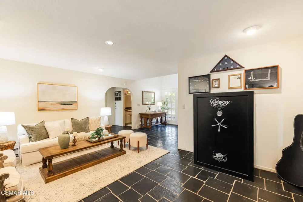 1365 Oak Avenue Fillmore, CA 93015