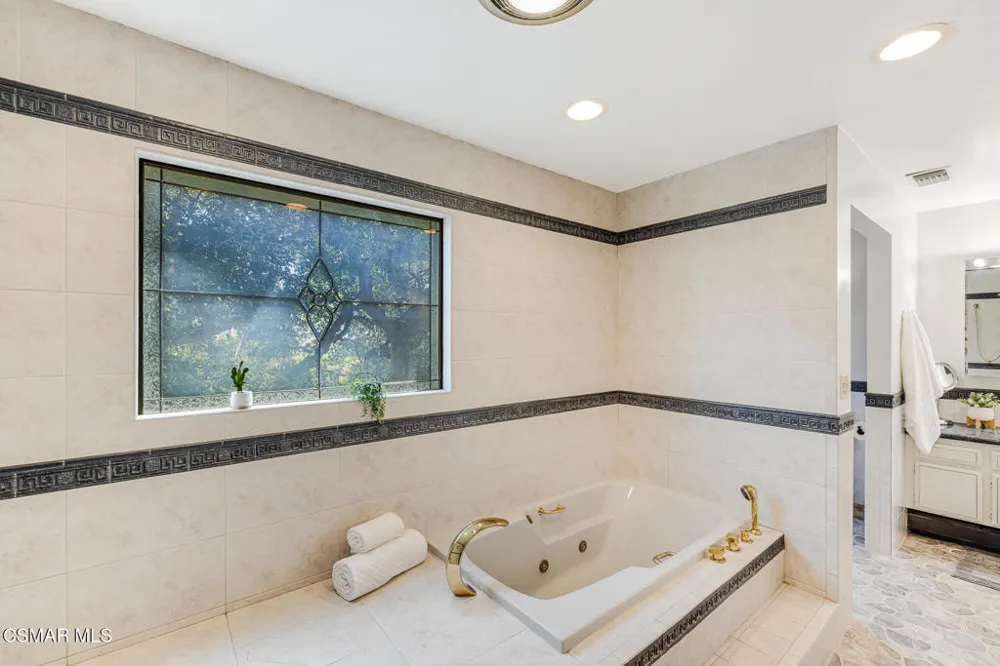 1365 Oak Avenue Fillmore, CA 93015