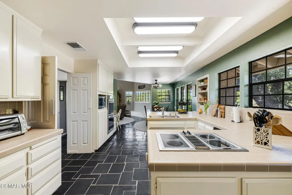 1365 Oak Avenue Fillmore, CA 93015