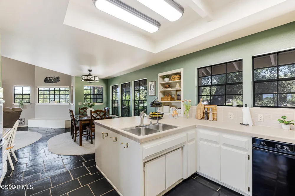 1365 Oak Avenue Fillmore, CA 93015