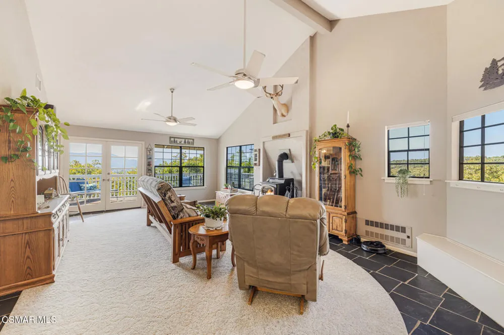 1365 Oak Avenue Fillmore, CA 93015