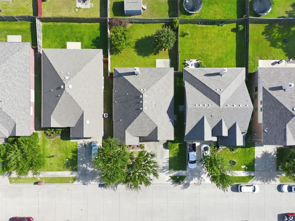 924 Bowie Drive Lavon, TX 75166