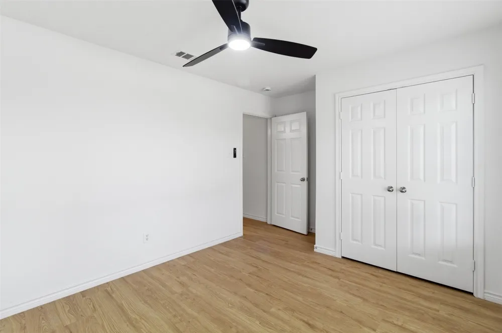 924 Bowie Drive Lavon, TX 75166