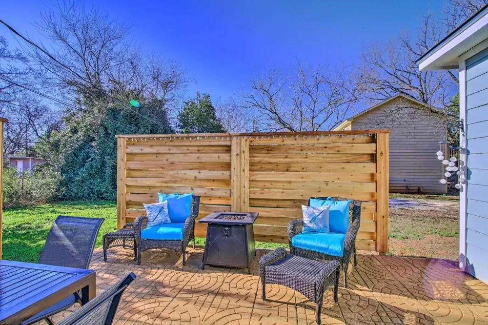 811 W Schubert Street Fredericksburg, TX 78624