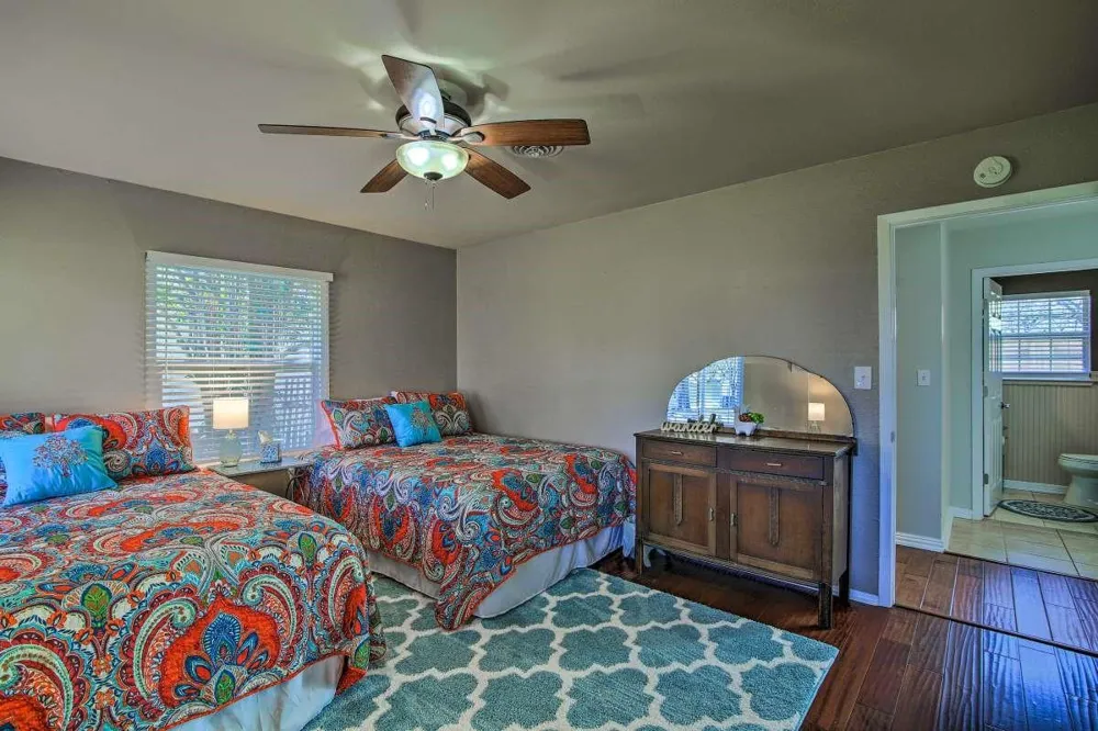 811 W Schubert Street Fredericksburg, TX 78624